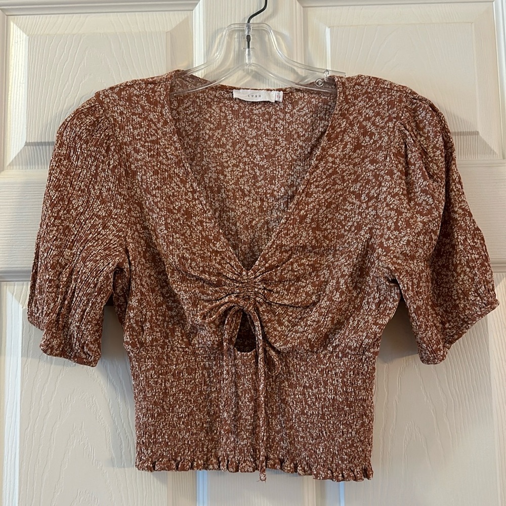 Lush (S) brown & cream floral top.